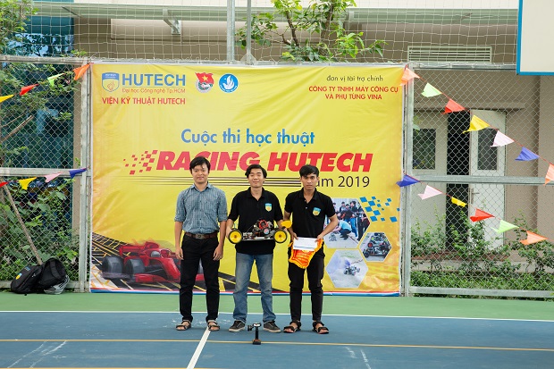 The dramatic speed track from the 2019 Racing HUTECH competition 103