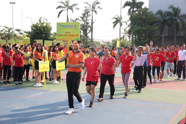 Full of excitement on the opening day of the 2019 HUTECH Faculty and Staff Sports Fest 128