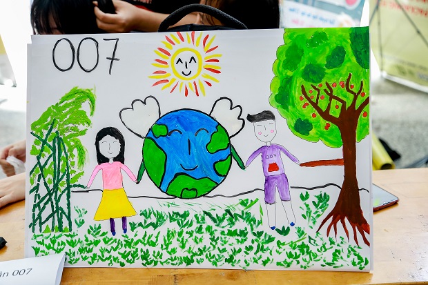 Viện Khoa học Ứng dụng HUTECH thi vẽ tranh “Save the Earth” nhân ngày Môi trường thế giới 91