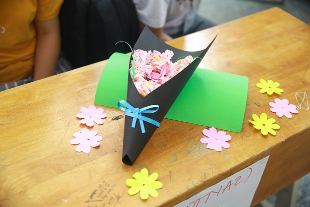 Sinh viên Khoa Nhật Bản thử sức với nghệ thuật gấp giấy Origami 53