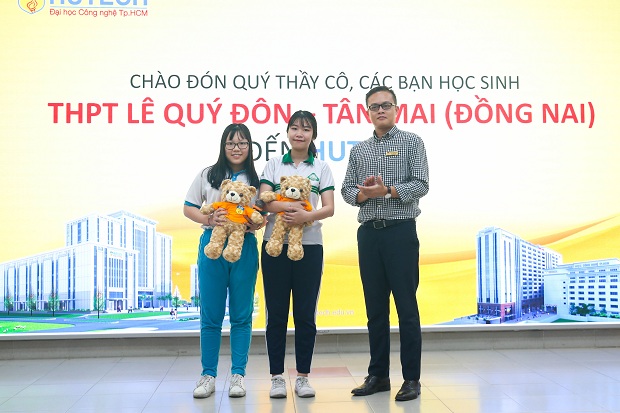 HUTECH chào mừng học sinh Trường THPT Lê Quý Đôn - Đồng Nai hào hứng đến tham quan 42