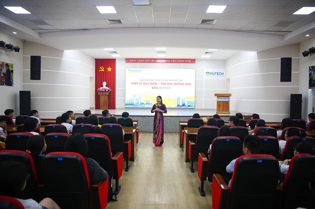HUTECH chào mừng học sinh Trường THPT Lê Quý Đôn - Đồng Nai hào hứng đến tham quan 19