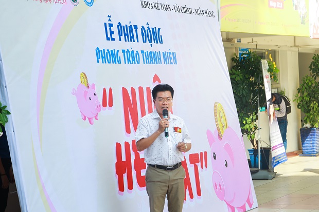 Students of the Faculty of Accounting, Finance, and Banking support the Green Summer 2019 through the “Raising piggy banks” campaign 22