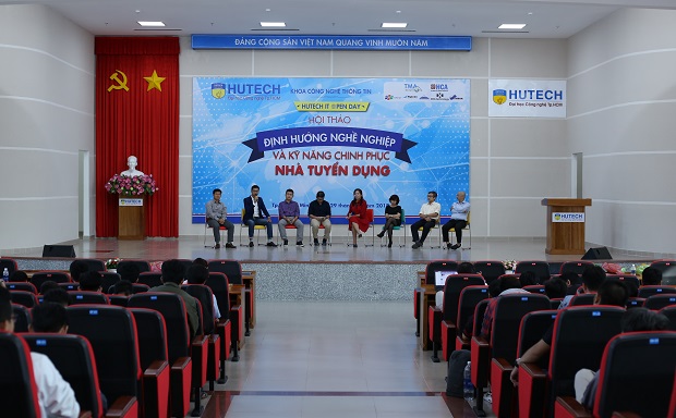 1300 sinh viên HUTECH tham dự hội thảo kỹ năng chinh phục nhà tuyển dụng 47