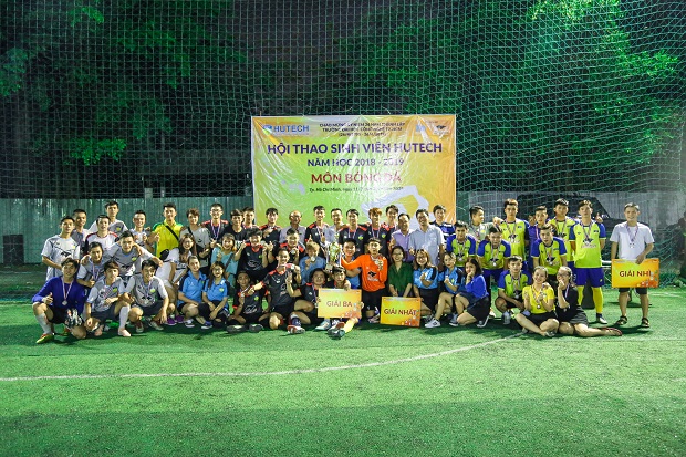 Hội thao Sinh viên 2019: Khoa Quản trị kinh doanh giành “cú đúp” vô địch môn Bóng đá 104