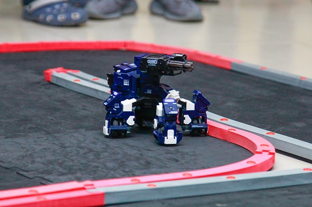 “HUTECH ROBO FIGHT 2019” - Sức hấp dẫn đến từ các chiến binh Robot 55
