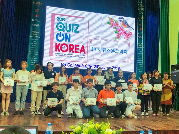 Sinh viên HUTECH đạt thành tích cao tại cuộc thi Quiz on Korea tại Việt Nam 9