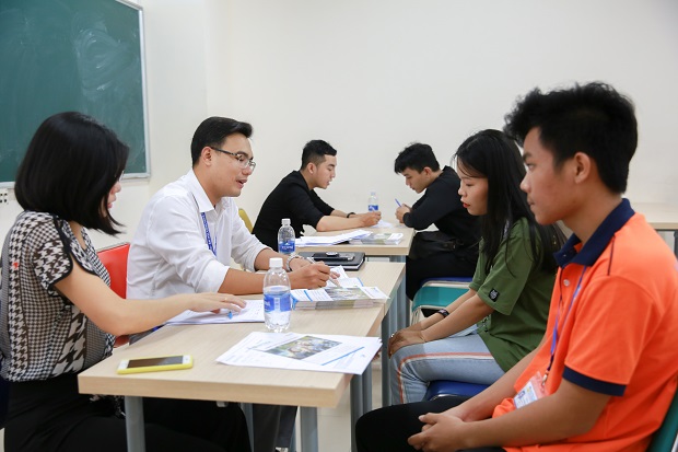 Sinh viên HUTECH vạch lộ trình học tiếng Anh với bài kiểm tra miễn phí từ Trung tâm Ngoại ngữ 66