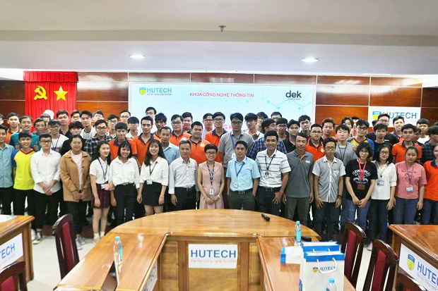 Sinh viên Công nghệ thông tin HUTECH nhận chứng chỉ khóa học “Agile & Scrum” từ DEK Technologies 40