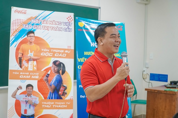 HUTECH students explore strategies to win over recruiters from CocaCola Vietnam 65
