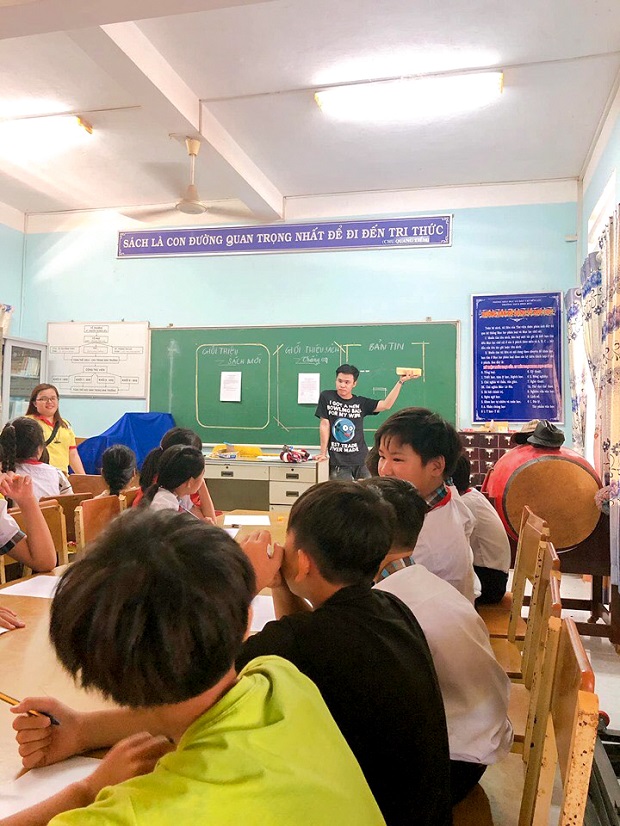 Volunteer project “For Children” puts on a new look for Binh Duc Middle School 85