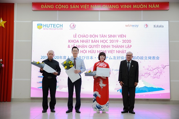 Ra mắt Chi hội hữu nghị Việt - Nhật: “Lời chào” ý nghĩa cho tân binh khoa Nhật Bản học HUTECH 85