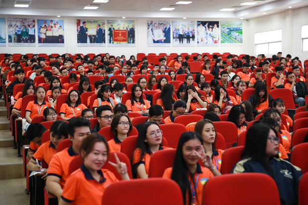 Viện Công nghệ Việt - Nhật tưng bừng chào đón Tân sinh viên khóa 2019 71