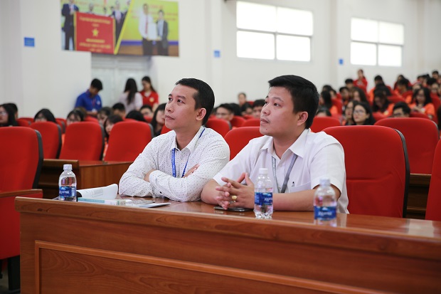 Viện Công nghệ Việt - Nhật tưng bừng chào đón Tân sinh viên khóa 2019 13
