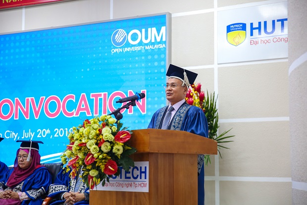 Trang trọng lễ tốt nghiệp chương trình BBA, MBA Đại học Mở Malaysia (OUM) 52