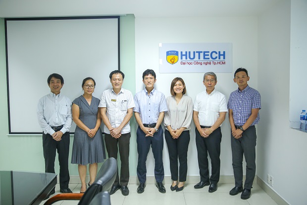 Đại học Kinh tế Osaka (Nhật Bản) triển khai nhiều chương trình hợp tác với HUTECH 12