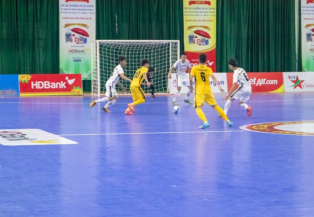 HUTECH giành 2 chiến thắng tại Giải Futsal Sinh viên đồng hành TP.Hồ Chí Minh tranh cúp HDBank 2019 42