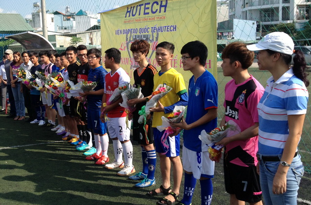 Khai mạc giải bóng đá nam sinh viên Quốc tế HUTECH năm 2013 121