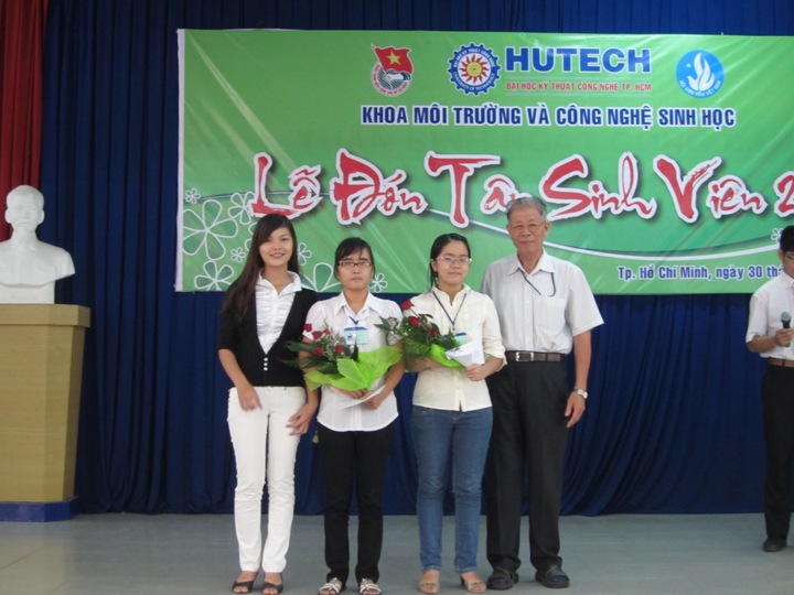 New Students of the Academic Year 2010 Warmly Welcomed at HUTECH 20