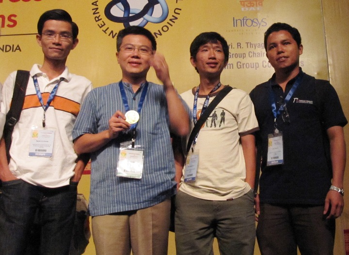 Giảng viên HUTECH và Đại hội quốc tế các nhà toán học 7