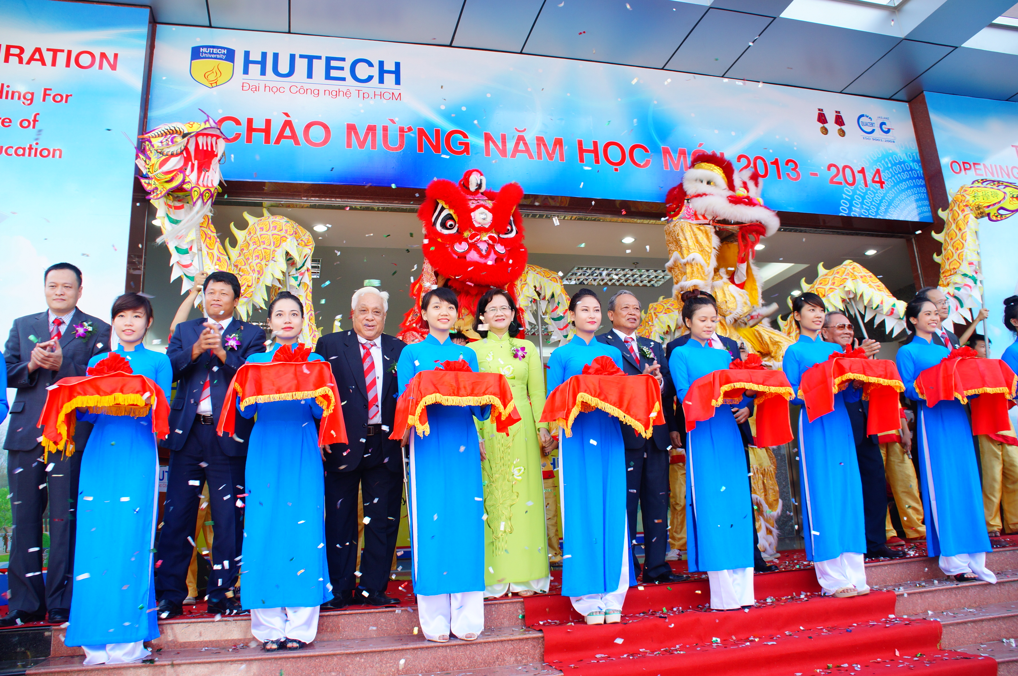 ĐH Kỹ thuật Công nghệ TP.HCM (HUTECH) chính thức đổi tên trường 32