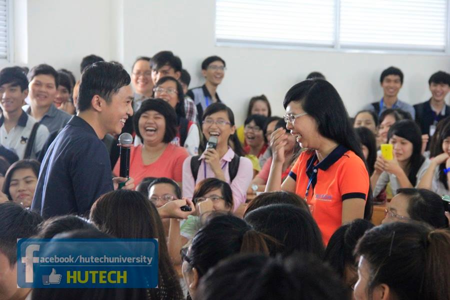 Sinh viên HUTECH hào hứng cùng "Bản lĩnh trẻ" với thầy giáo Khắc Hiếu  24