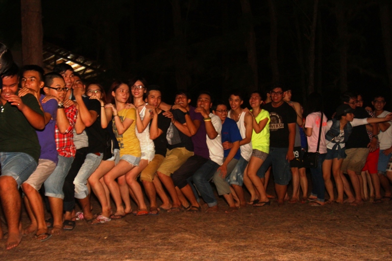 SV Quốc tế HUTECH sôi nổi cùng hành trình cắm trại tại Mũi Né 58