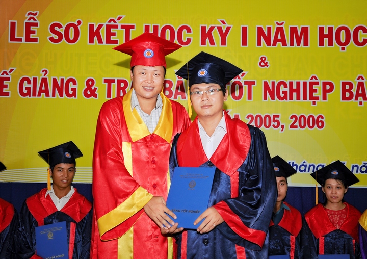 HUTECH thực hiện ba công khai năm học 2010-2011 12