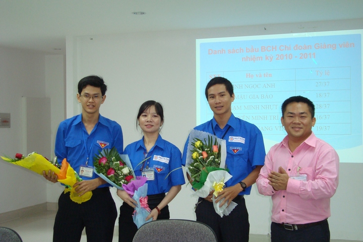 Đại hội Chi Đoàn Giảng viên 2010-2011: Tập trung đẩy mạnh "Học tập và làm theo tấm gương đạo đức HCM 11