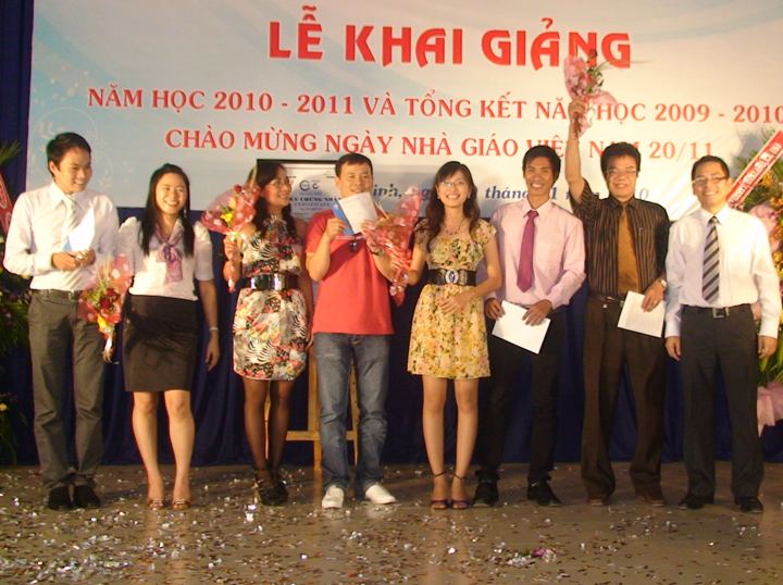 Nhộn nhịp loạt hoạt động chào mừng đã diễn ra đồng thời trong ngày Nhà giáo Việt Nam 13