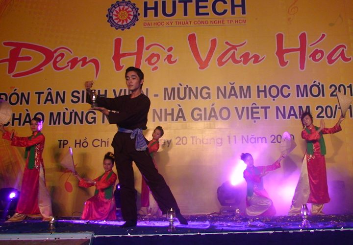 Nhộn nhịp loạt hoạt động chào mừng đã diễn ra đồng thời trong ngày Nhà giáo Việt Nam 17