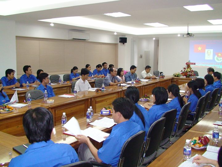 Đại hội Chi đoàn cán bộ HUTECH năm học 2010 – 2011 5