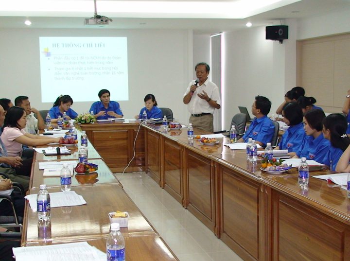 Đại hội Chi đoàn cán bộ HUTECH năm học 2010 – 2011 11
