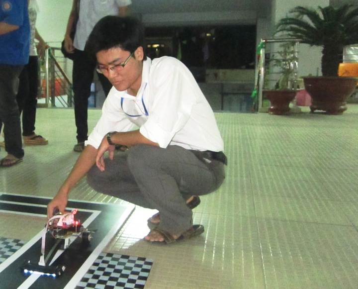 Cuộc thi Đua xe tốc độ - “Đưa lý thuyết vào thực hành” 5