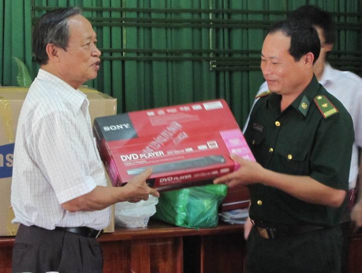 HUTECH giao lưu với Đồn Biên phòng 831, Tây Ninh nhân ngày 22/12 4