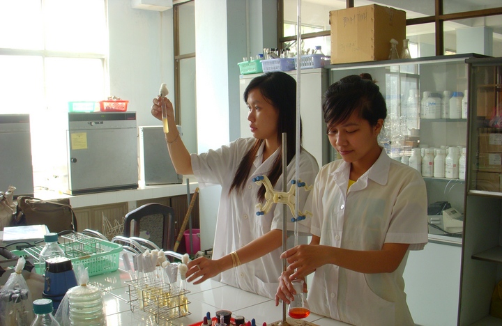 Sinh viên HUTECH đạt 2 giải thưởng Sinh viên Nghiên cứu Khoa học cấp Bộ năm 2010 12