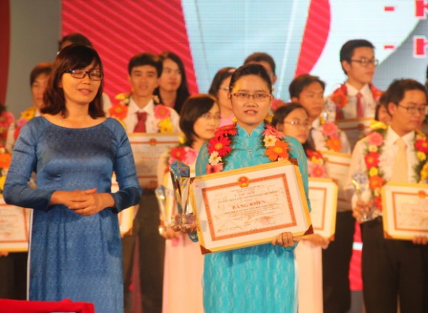 Chính thức tiếp nhận đăng ký Chương trình “Hoa Hướng dương” 2013 97