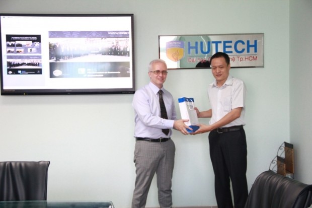 HUTECH and the University of Cergy Pontoise Looking to the Potential Cooperation in Business, Hospit 6