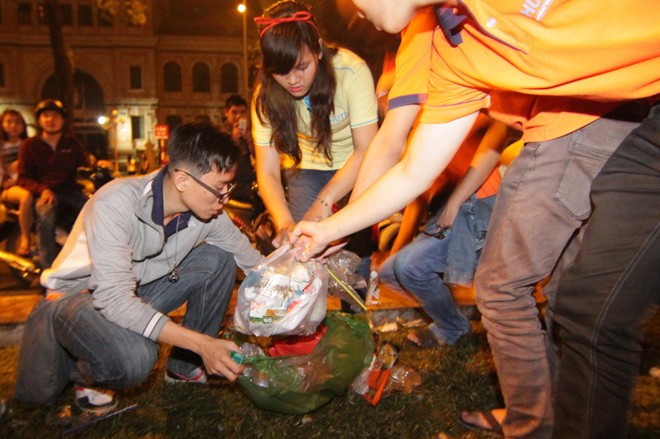  Hành động đẹp của Sinh viên HUTECH trong đêm Giáng sinh 24