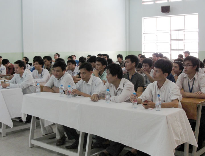 HUTECH và Cty Viết Thành Danh tổ chức "Hội thảo chuyên đề về cân điện tử" 7