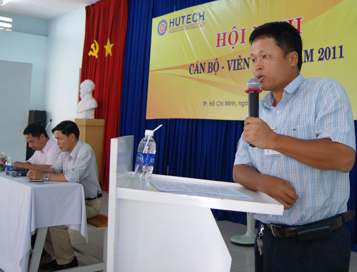 Hội nghị cán bộ - viên chức Đại học Kỹ thuật Công nghệ TP.HCM năm 2011 4