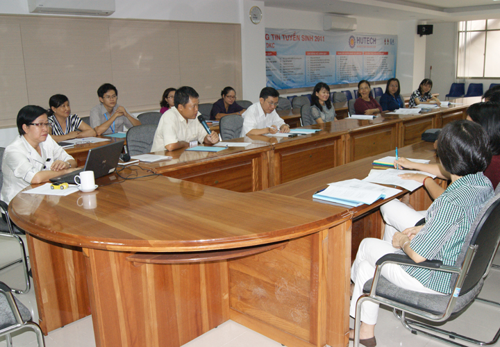 HUTECH tổ chức tập huấn cán bộ ra đề thi trắc nghiệm khách quan 6