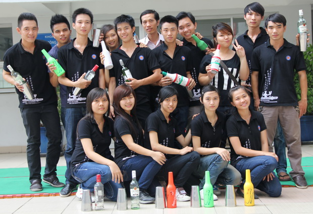 HUTECH BARTENDER – Địa chỉ mới cho sinh viên yêu thích Showmanship và pha chế cocktail 6