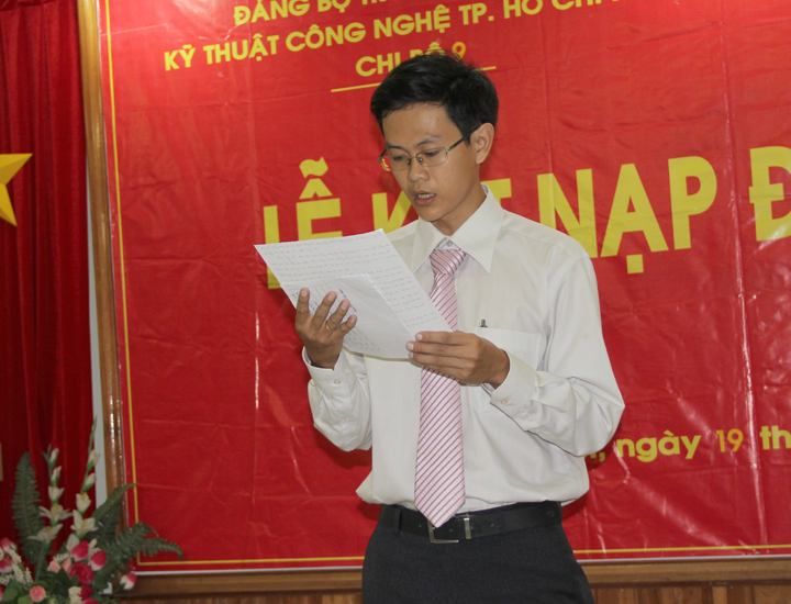 Mừng kỷ niệm sinh nhật Bác, Đảng bộ HUTECH đón nhận thêm 7 đảng viên mới 20