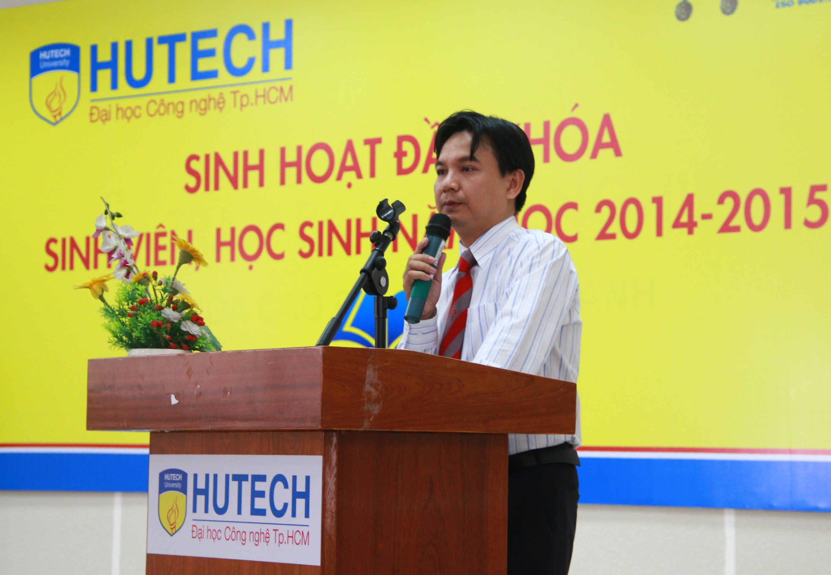 Khoa CĐTH HUTECH khai giảng Đợt 1 năm 2014 16