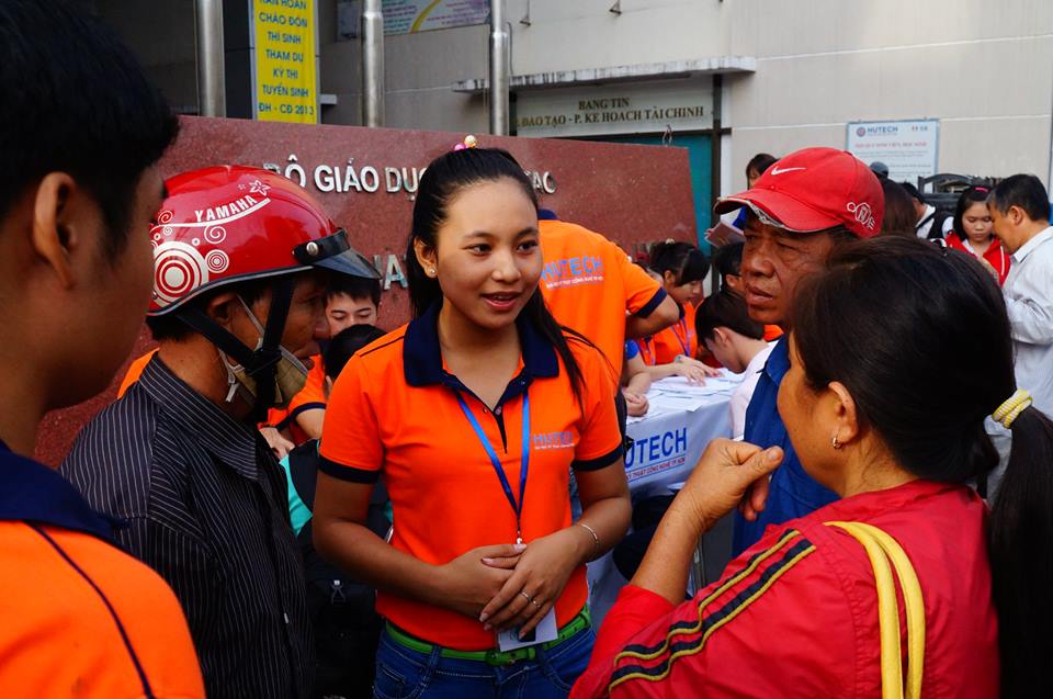 Tiếp sức mùa thi 2014 “chạm mốc” 1000 sinh viên đăng ký 8