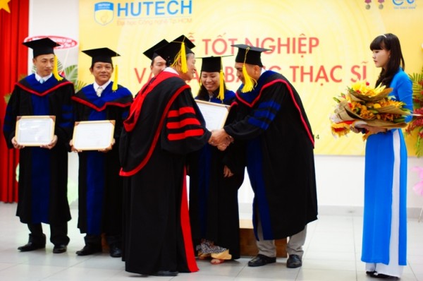 HUTECH tổ chức lễ tốt nghiệp cho 198 tân thạc sỹ 5