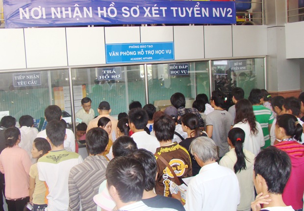 Hơn 10.000 câu hỏi tư vấn tuyển sinh ĐH, CĐ 2011 trước thời điểm HUTECH chính thức xét tuyển NV2 8