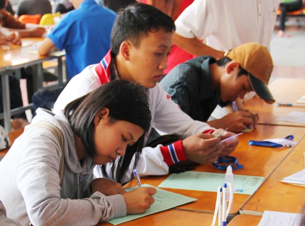 Tân sinh viên trúng tuyển NV1 nô nức làm thủ tục nhập học 7