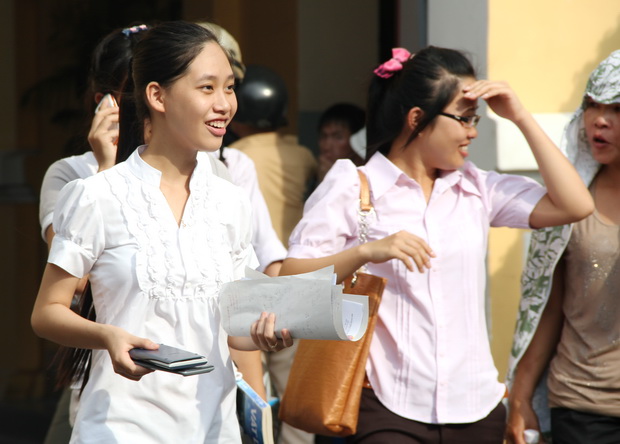 Điểm thi của tất cả các trường, dự kiến điểm chuẩn của 25 trường đại học 61